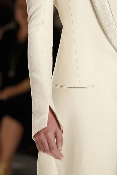 Look 38